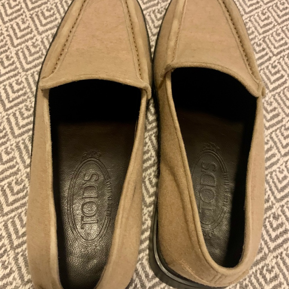 Women’s Tods felt size 8 beautiful loafers - Picture 5 of 9